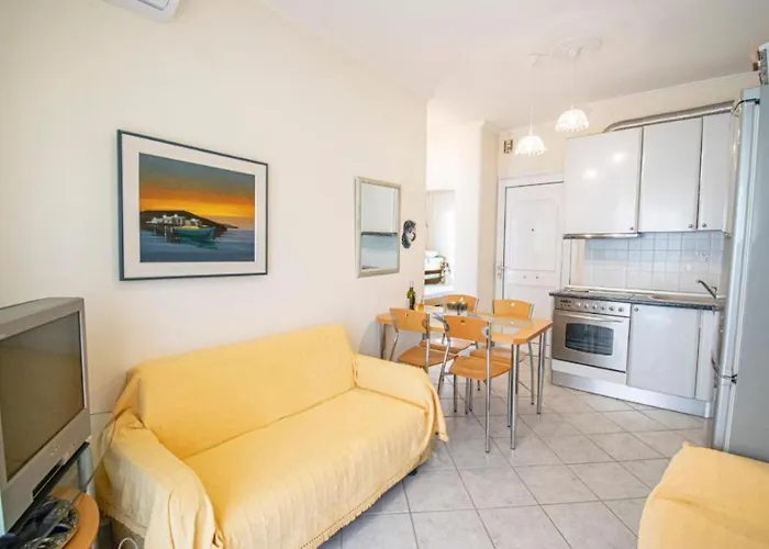 Isthmus Luxury Apartament *