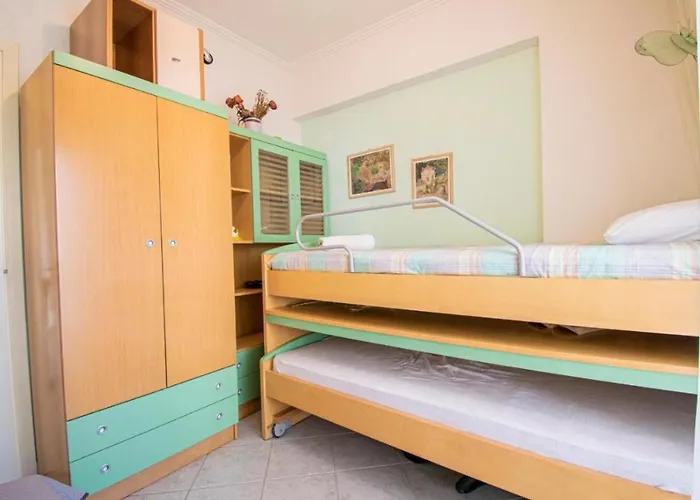 Isthmus Luxury Apartament